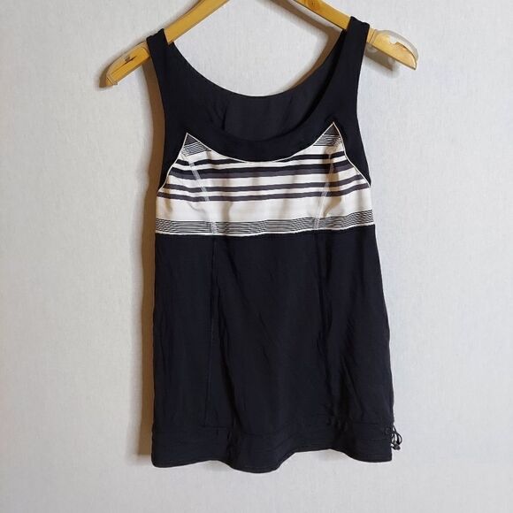 ‎Lululemon Women's athletic top - Picture 1 of 9